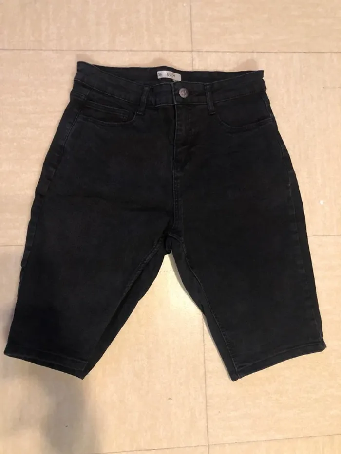 Short Bermuda Taille 36 SLIM - photo numéro 3