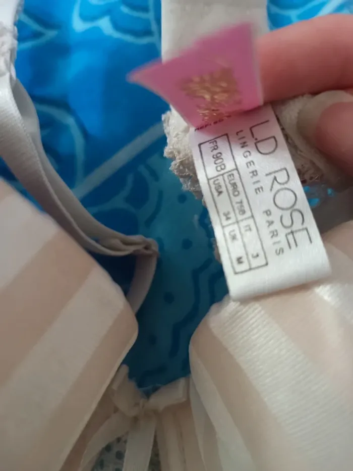 Sous vêtements 90 b - photo numéro 3