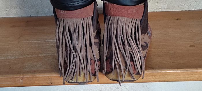 Belles chaussures bottines diesel 37 - photo numéro 8