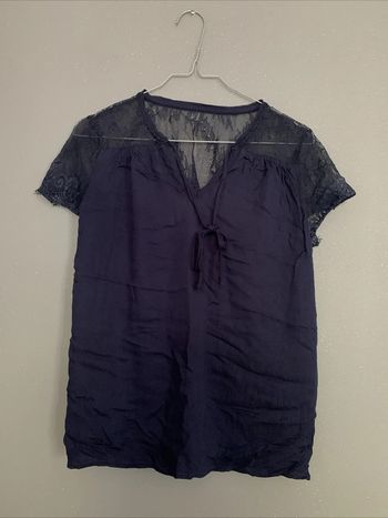 Haut Tshirt bleu dentelle TM