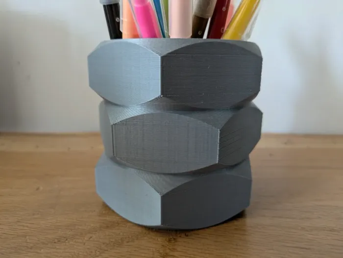 Pot à crayons en forme d'écrou - photo numéro 5