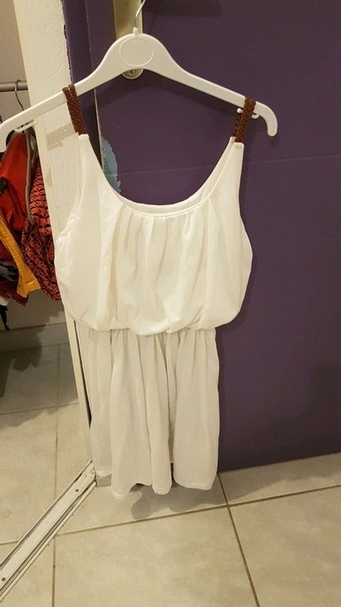 Robe courte blanche