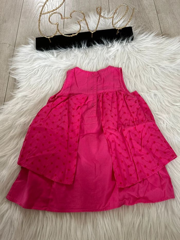 Très belle robe rose 🥰 la compagnie des petits taille 18 mois - photo numéro 3