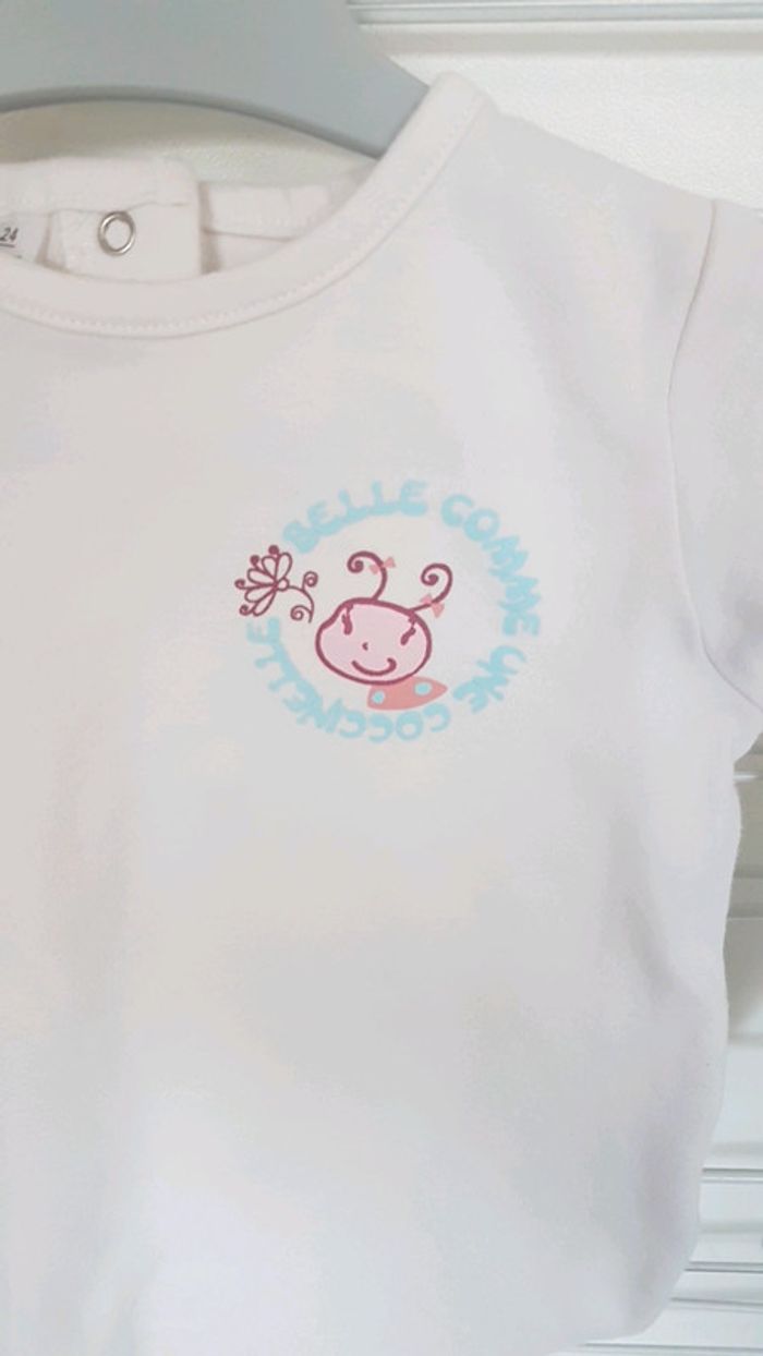 T shirt coccinelle 2 ans - photo numéro 2