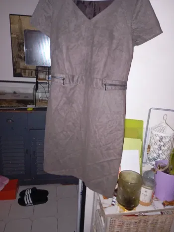 Robe en daim t 38