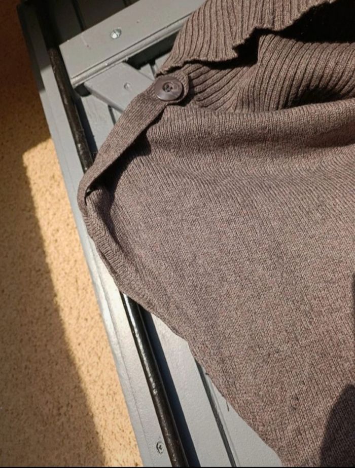 Col roulé sans manches - photo numéro 2