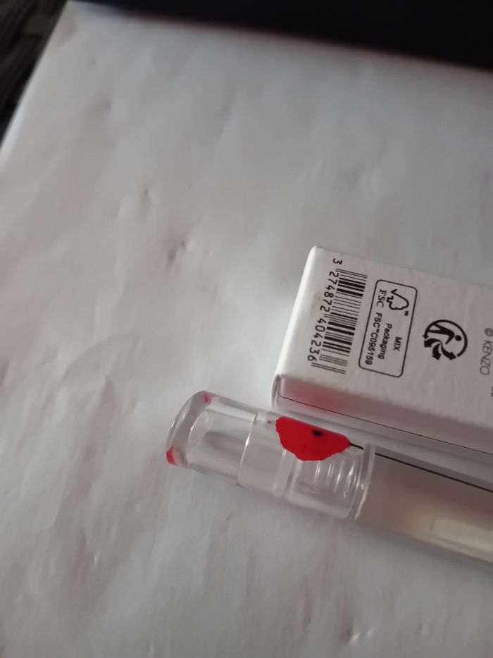 Miniature ( mini ) kenzo flower eau de parfum 4 ml. Neuve - photo numéro 3