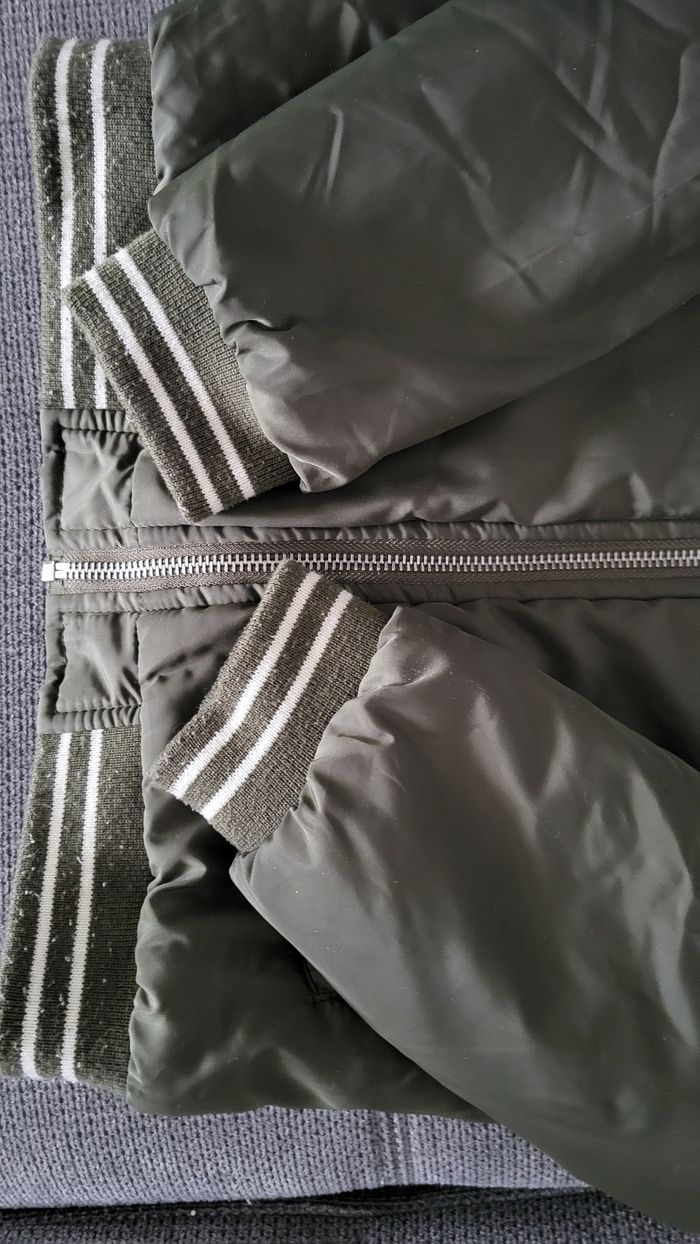 Blouson a capuche fourrés 6 à 7 ans - photo numéro 3