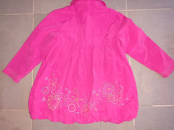 Gros lot de vêtements été fille en 5 ans - photo numéro 3