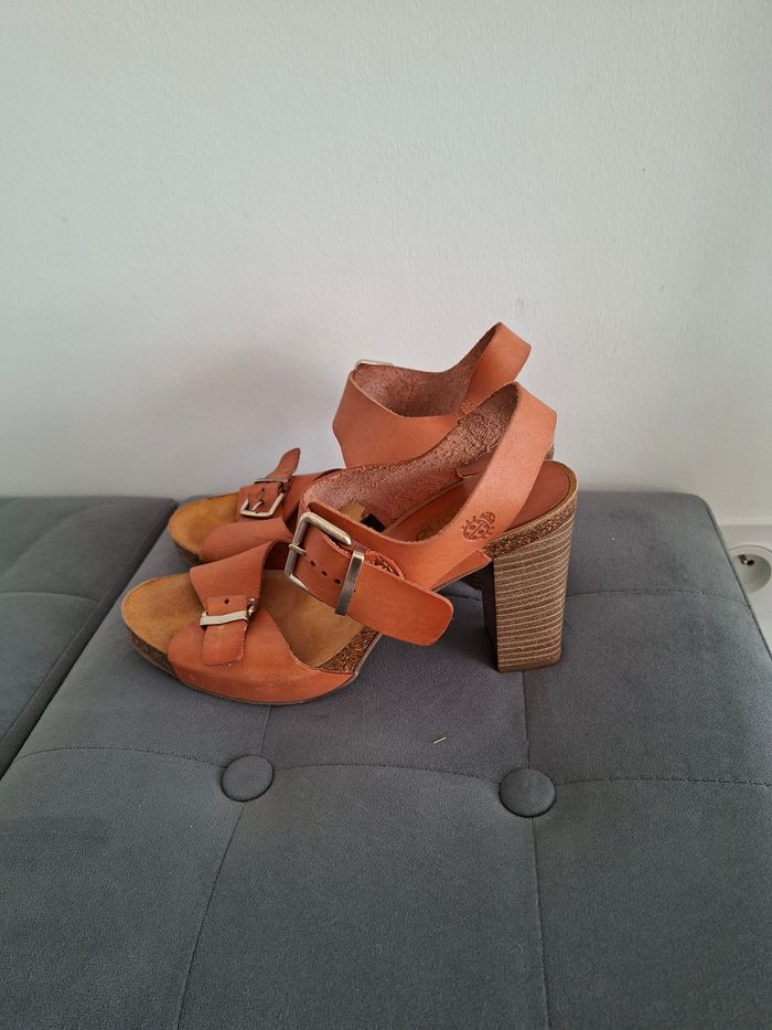 Pied nu à Talon - photo numéro 2