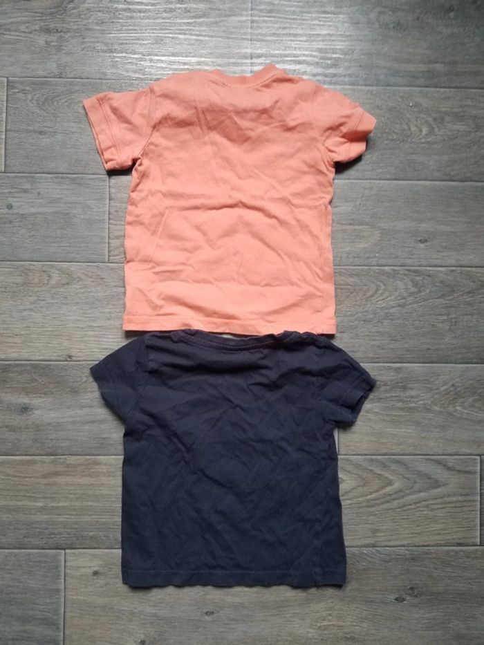Lot de 2 t-shirts taille 2 ans bon état - photo numéro 4