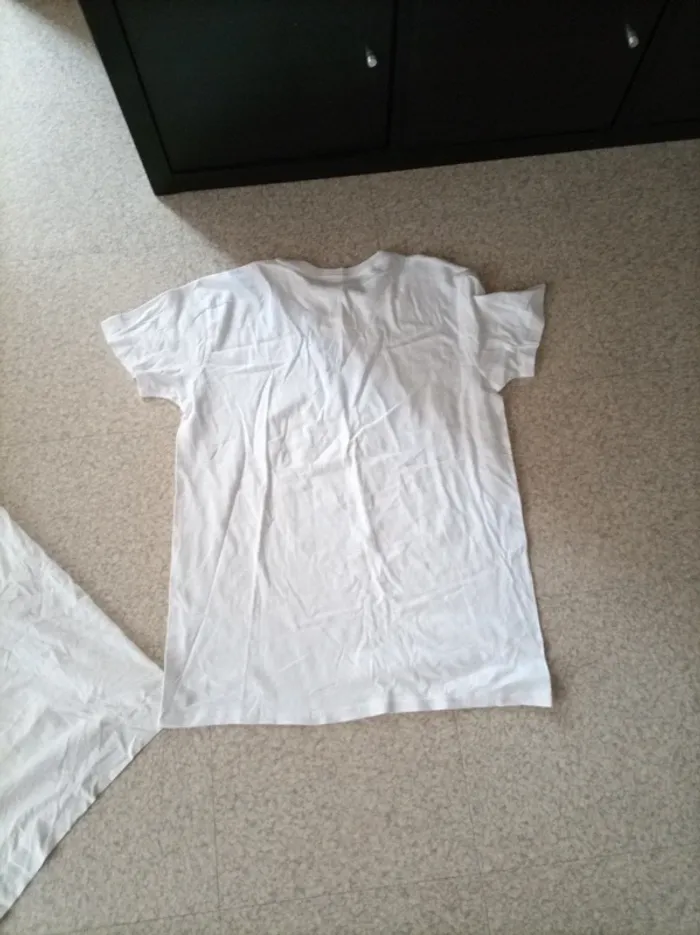 Lot de T-shirt - photo numéro 7