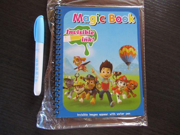 Livre Pat Patrouille de dessin à l'eau magique + crayon (type aquadoodle) neuf