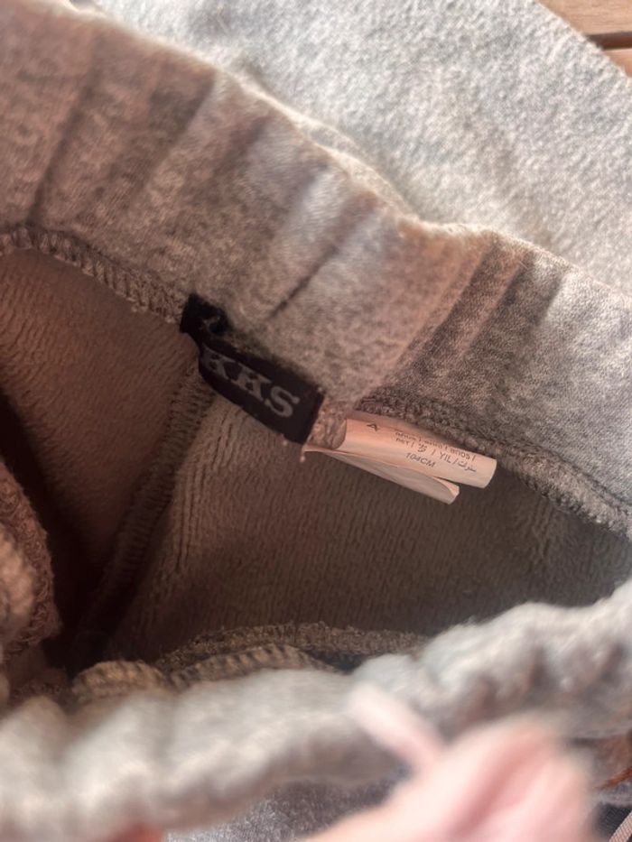 Ensemble jogging ikks 4 ans - photo numéro 4