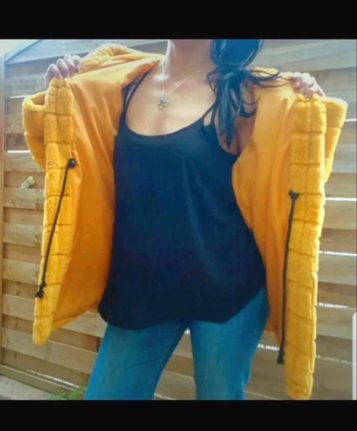 Manteau capuche poil fausse fourrure moutarde orangée Yu&Me - photo numéro 5