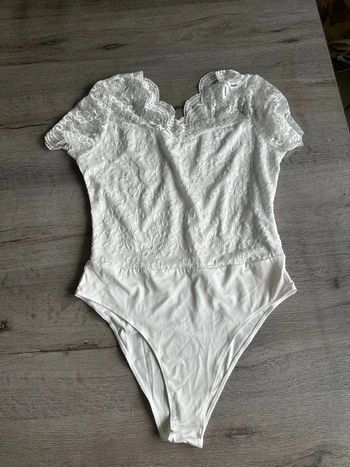 Body en dentelle neuf M