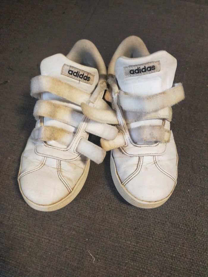 Baskets basses blanche a velcros T 32 adidas - photo numéro 9