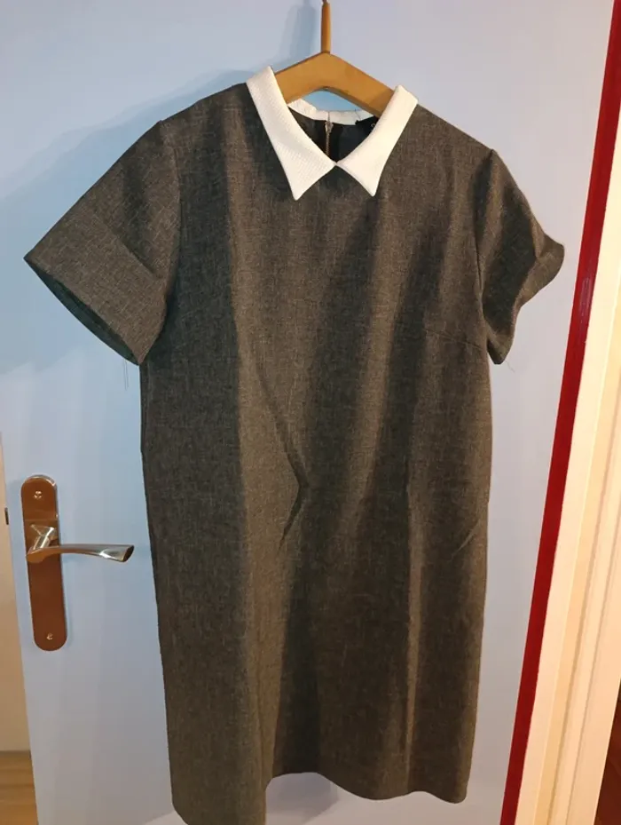 Robe school rag taille 2 en très bon état - photo numéro 2
