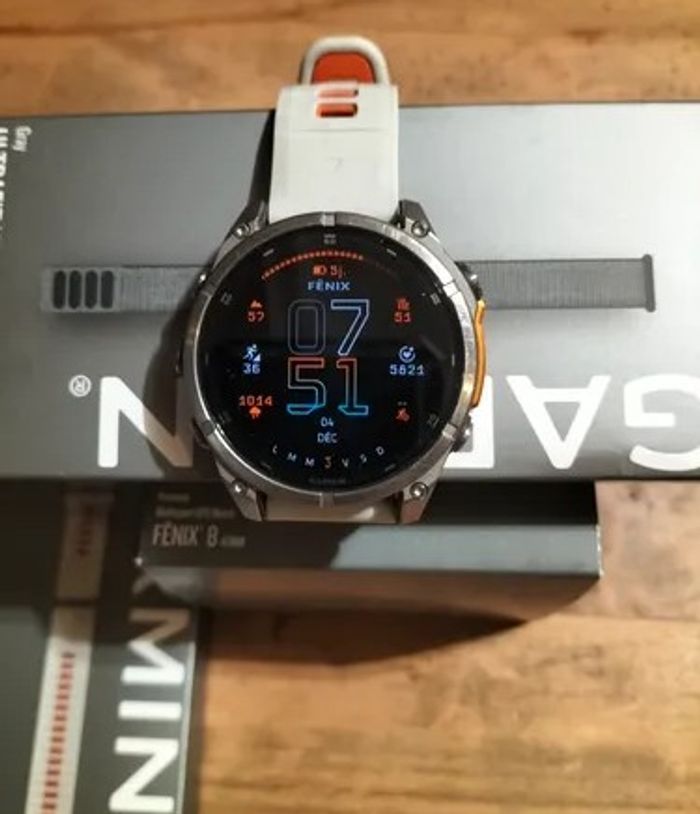 Garmin Fenix 8 47 mm amoled sapphire