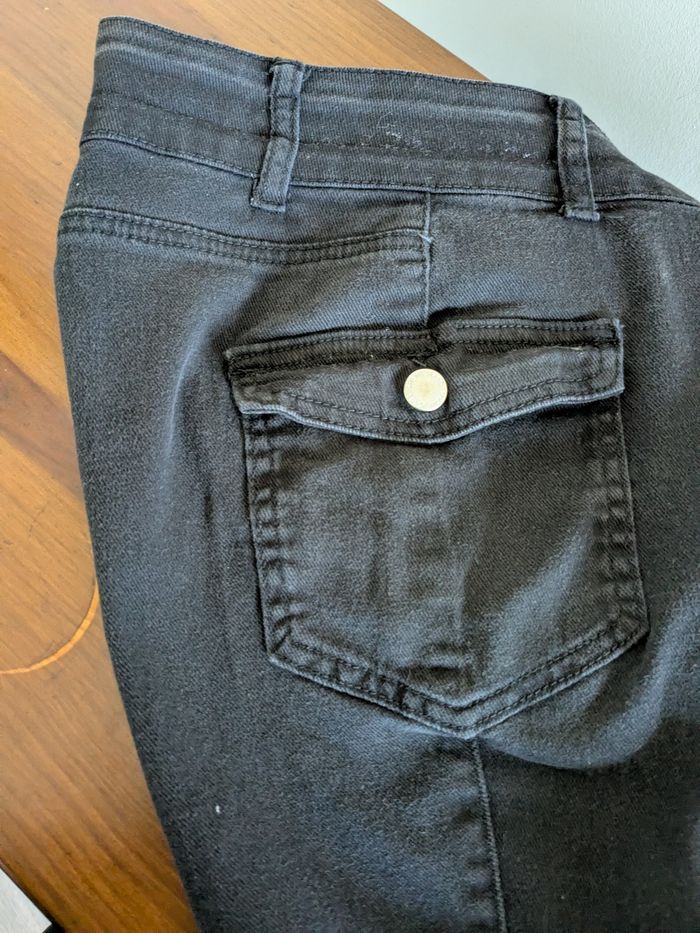 Pantalon noir - photo numéro 4