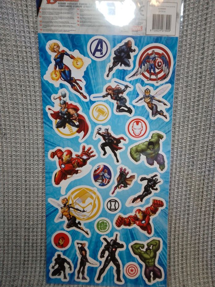 Autocollants stickers x2 "Avengers" Marvel - photo numéro 2
