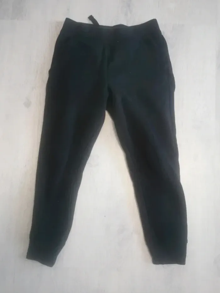 Jogging Decathlon taille7-8ans