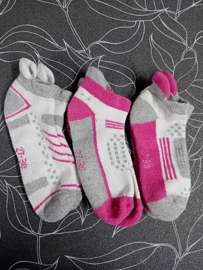 Lot 11 paires de chaussettes  27-30 - photo numéro 2