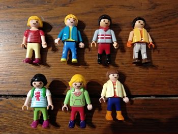 7 enfants Playmobil
