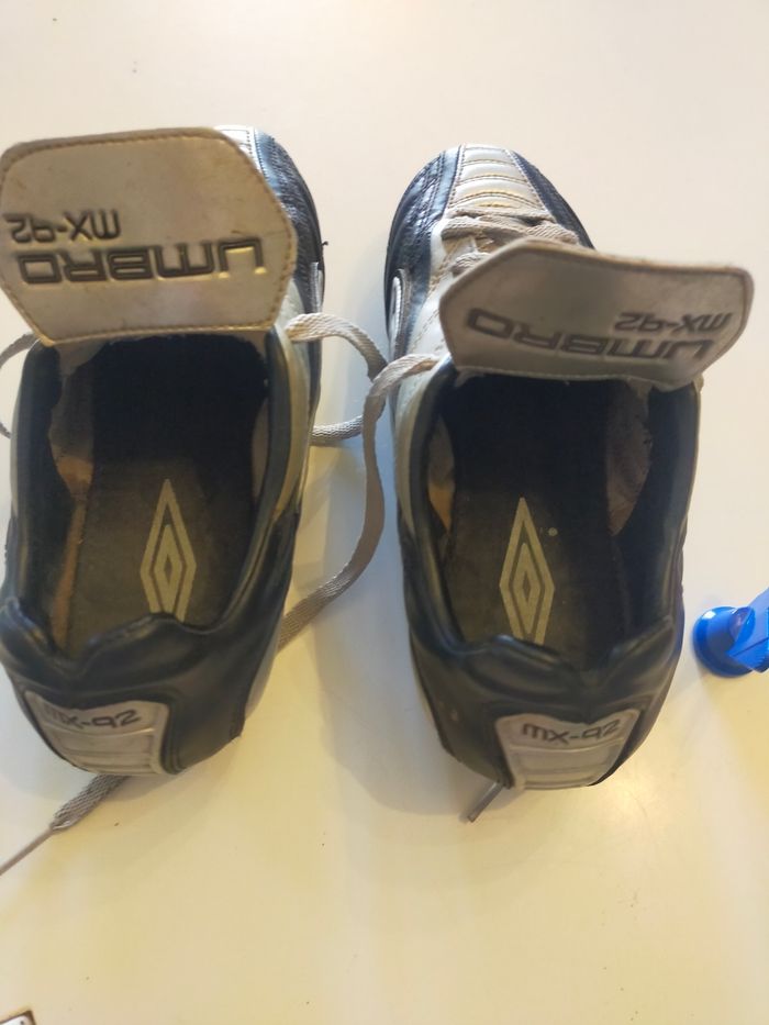 Chaussures de foot 40 - photo numéro 2