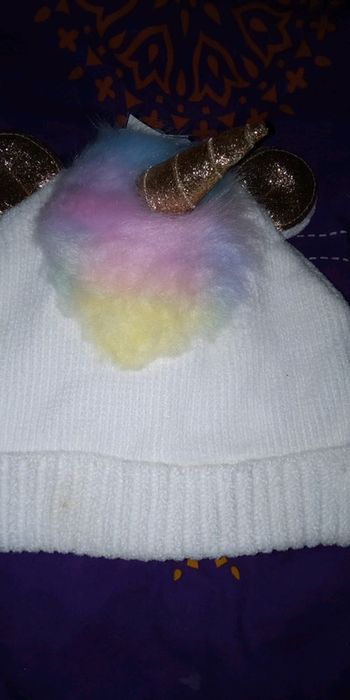 Bonnet blanc licorne