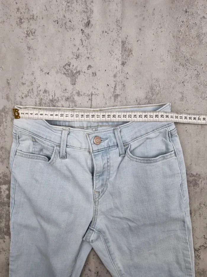 Jean Levi’s 710 Super Skinny bleu clair – Taille 25x30 US / 34 FR Femme (mesures en photos) - photo numéro 6