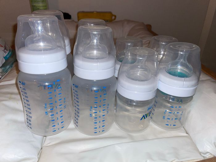 8 biberons Philipp avents