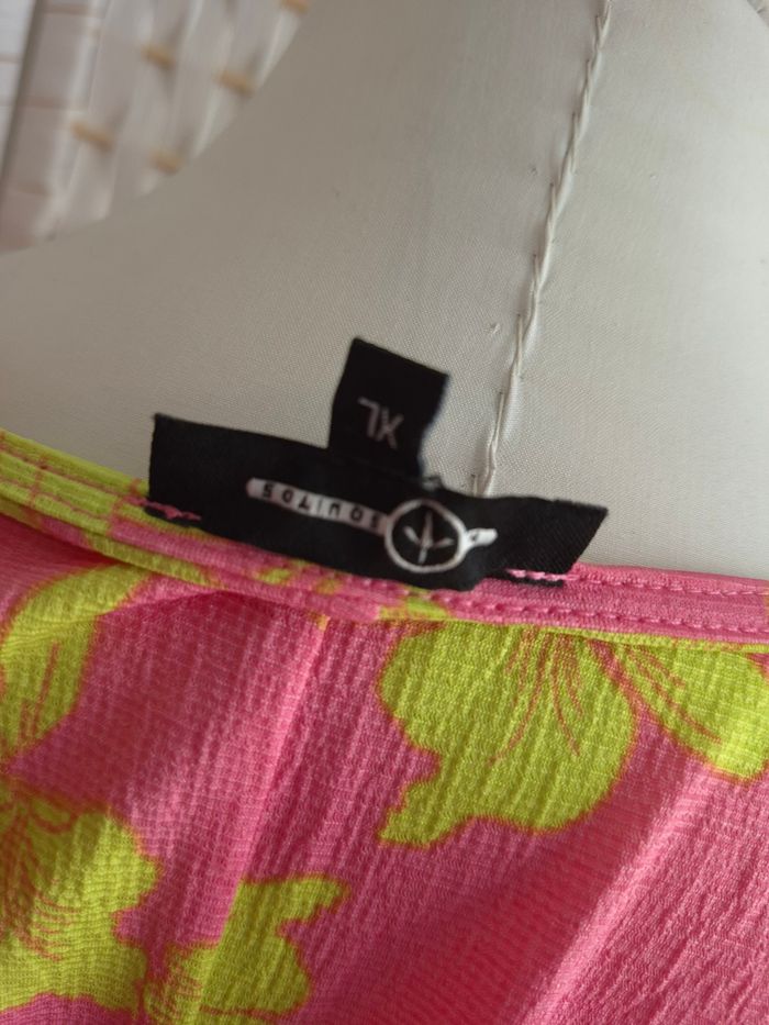 💕Jolie blouse rose poudré aux motifs floraux jaune acidulé avec collier femme TXl / 42 mosquitos 💕 - photo numéro 8