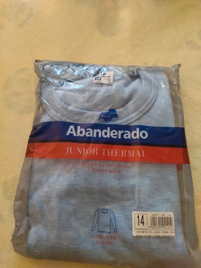 Maillot sous vêtement chaud garçon 14 ans. Neuf - photo numéro 2