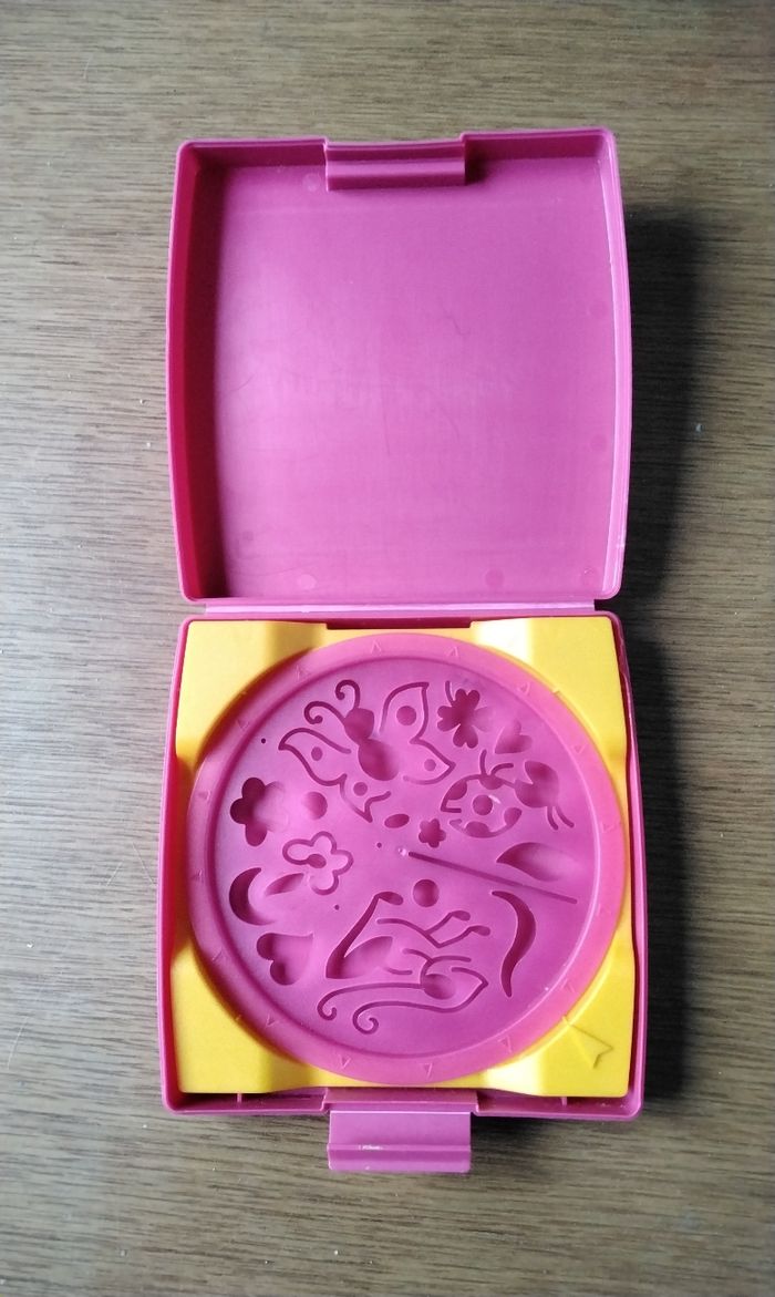 Mandala Désigner ,fleurs, papillon et autres ,boîte rose ,Ravensburger