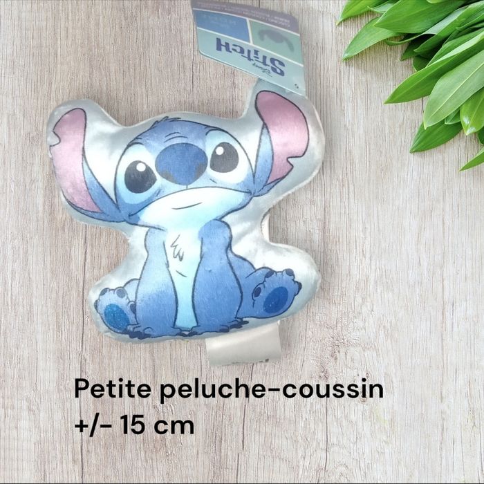 Petite peluche-coussin stitch disney