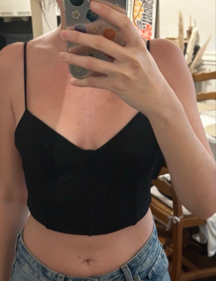 Haut noir - photo numéro 2