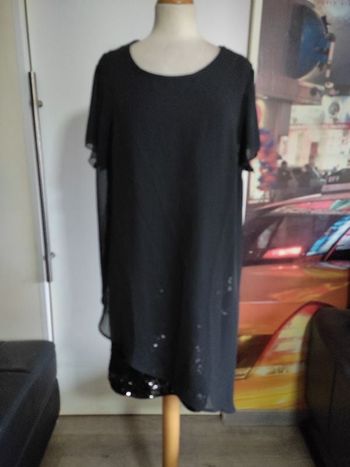 Robe bodyflirt T 44/46