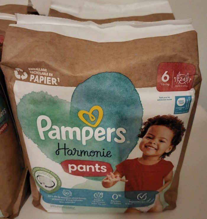 Couches pampers pants taille 6 - photo numéro 2