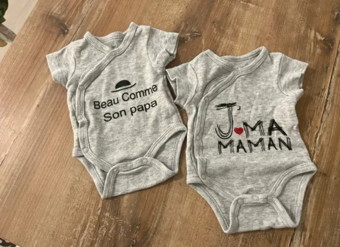Lot 4 pièces : 2 grenouillères + 1 pantalon + 1salopettes Pantalon bébé 3 mois - photo numéro 4