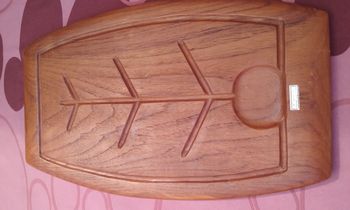 planche à découper et plateau de service en teck