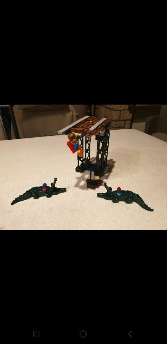 Lego Movie 70802 - La Poursuite de Méchant Flic - photo numéro 4