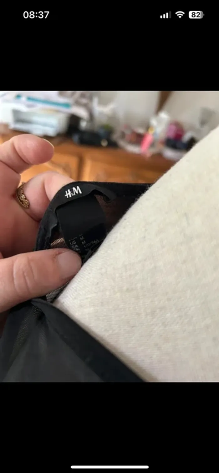 Robe noir à dentelle H&M - photo numéro 4
