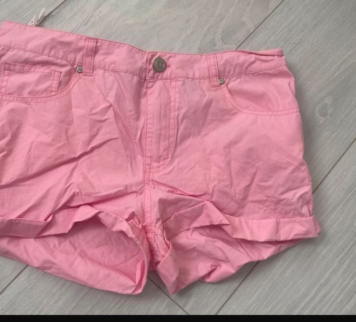 Lot jupe et short 12 ans la Halle -tex - photo numéro 2