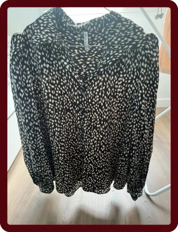 Chemise noir et beige