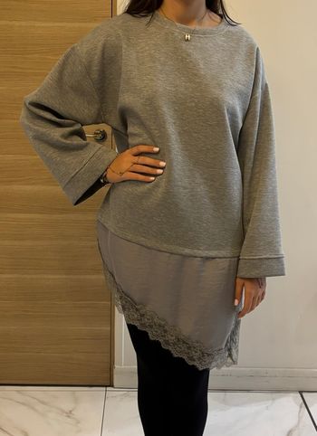 Sweat manche large bas satin et dentelle neuf gris