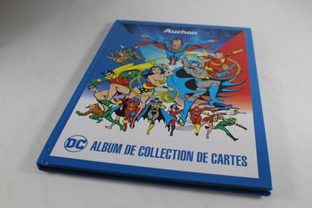 Auchan Album de collection de cartes (manque les cartes 9 et 50)