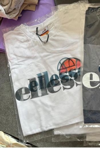 T’es shirt femme ellesse