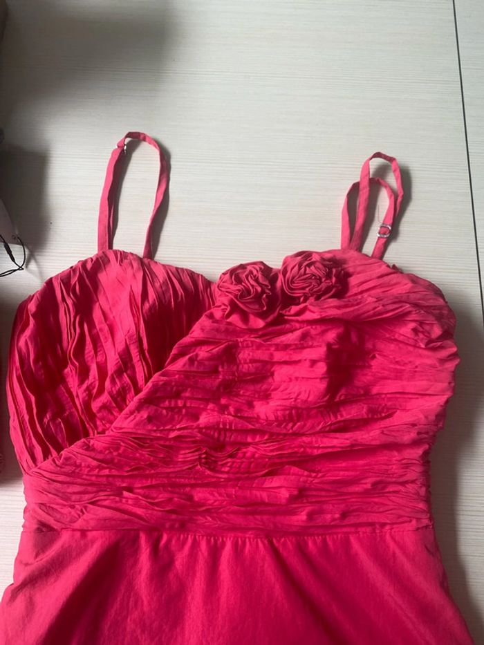 Très belle robe rose - photo numéro 2