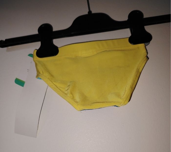 Maillot de bain Némo Disney taille 9 mois - photo numéro 3